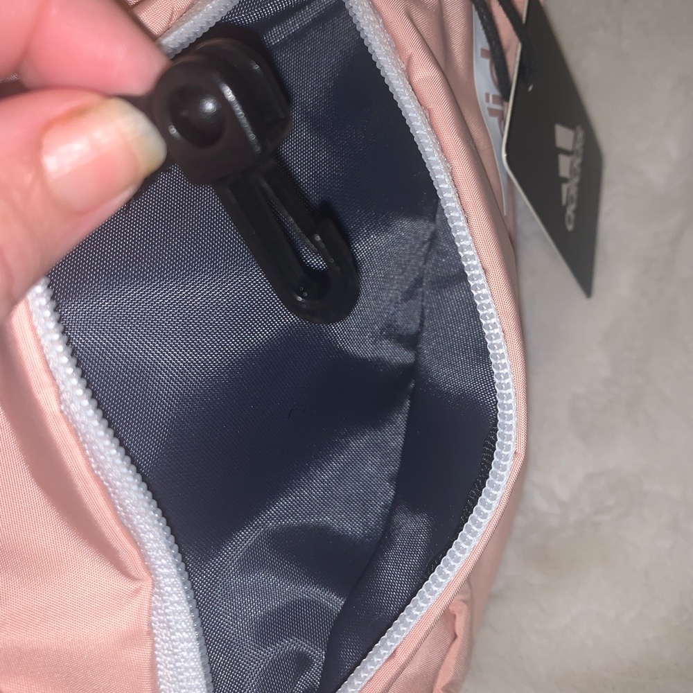 Adidas waist pack NWT - Picture 9 of 10